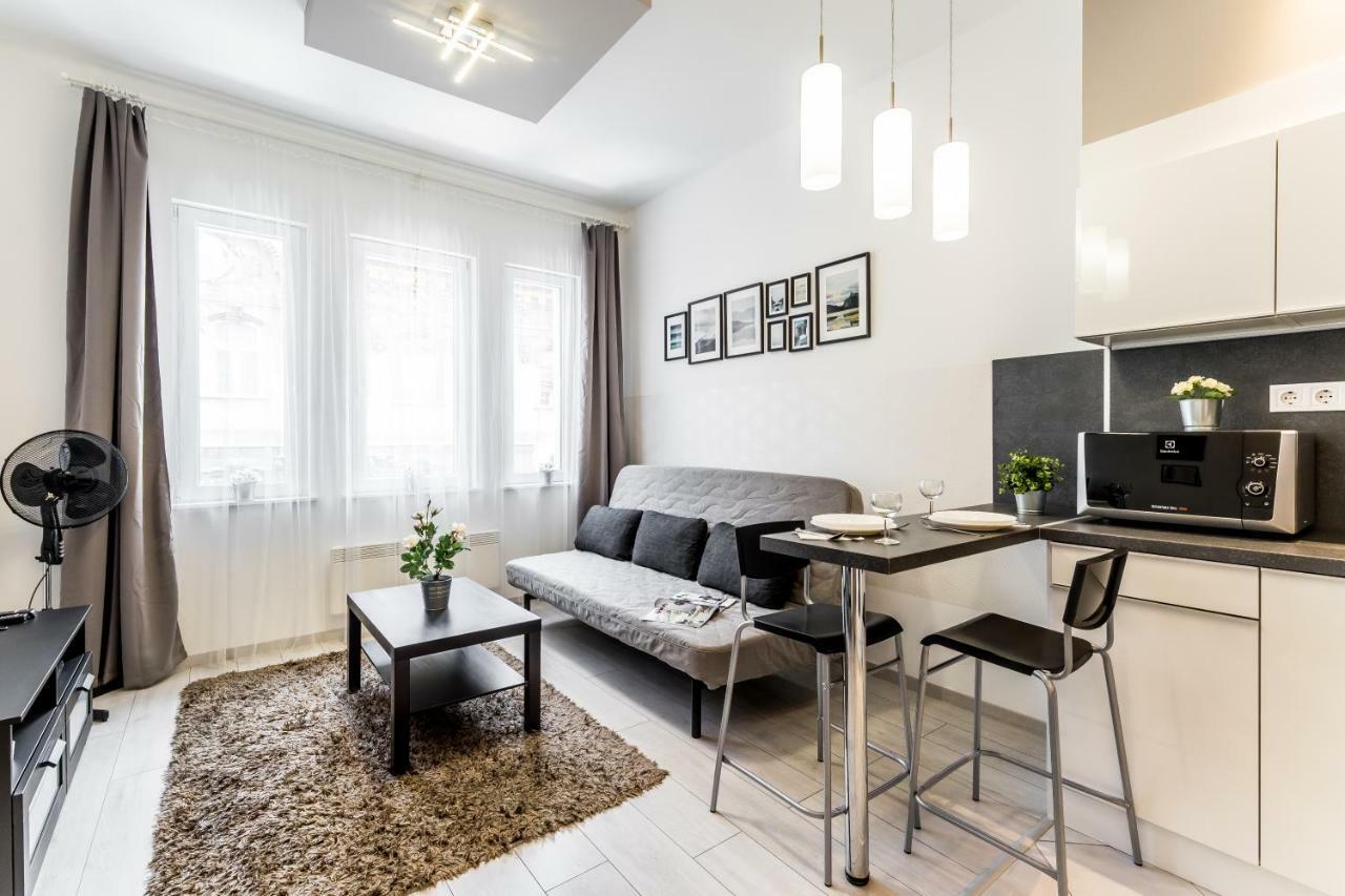 Fleur Creme Apartment Budapest Exterior photo